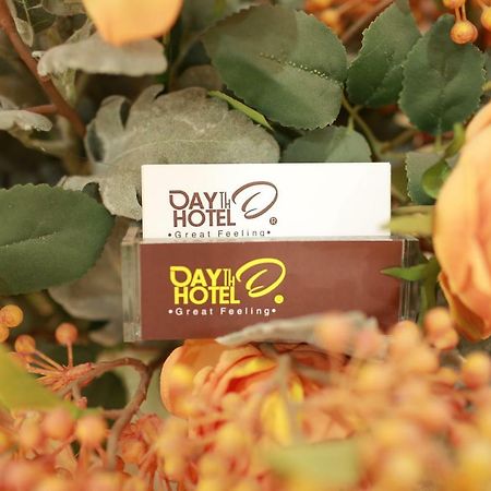 Dayth Hotel Ha Long Exterior foto